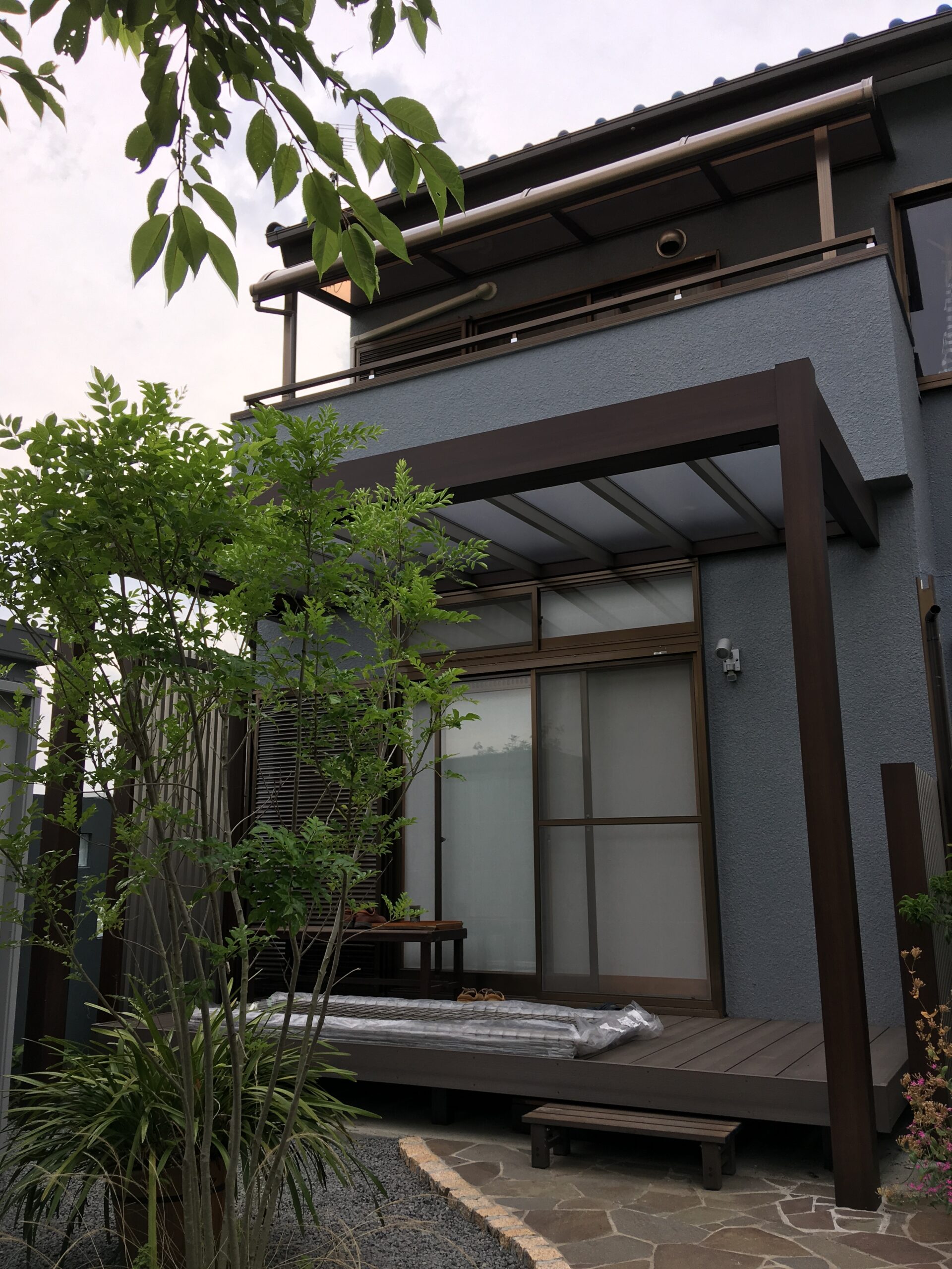 エレガンストーン・石目調・吹き付け塗装