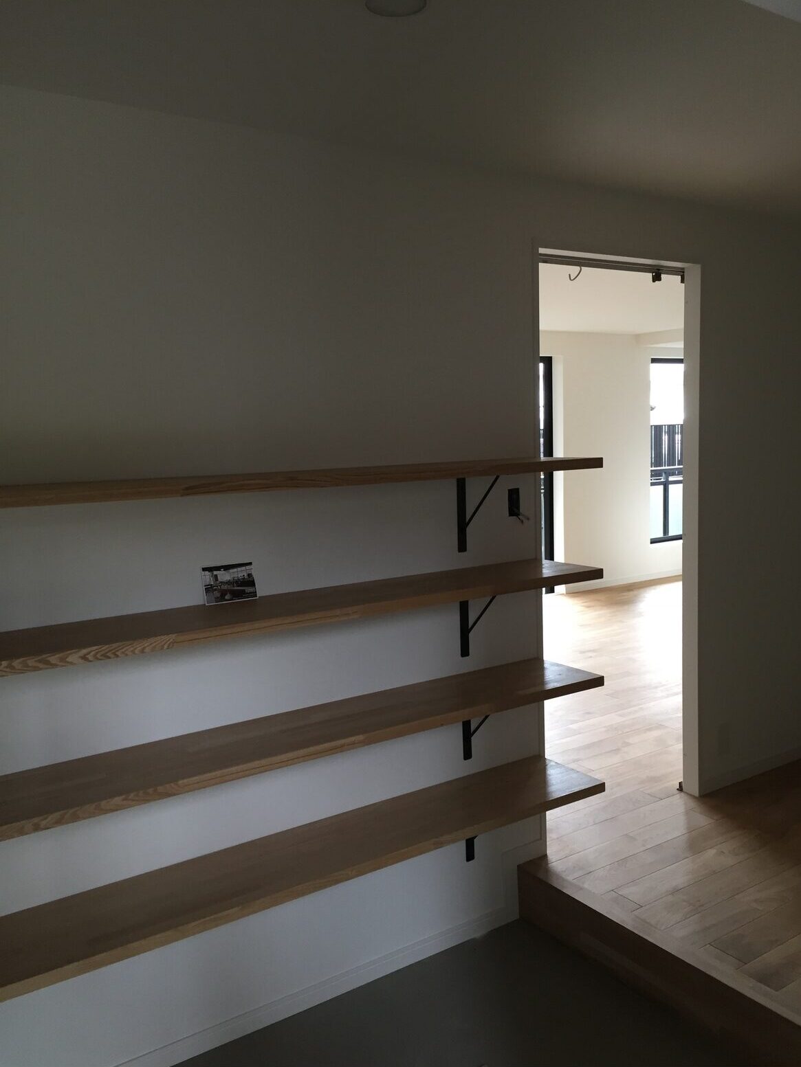 カウンター・棚・リノベーション・塗装工事