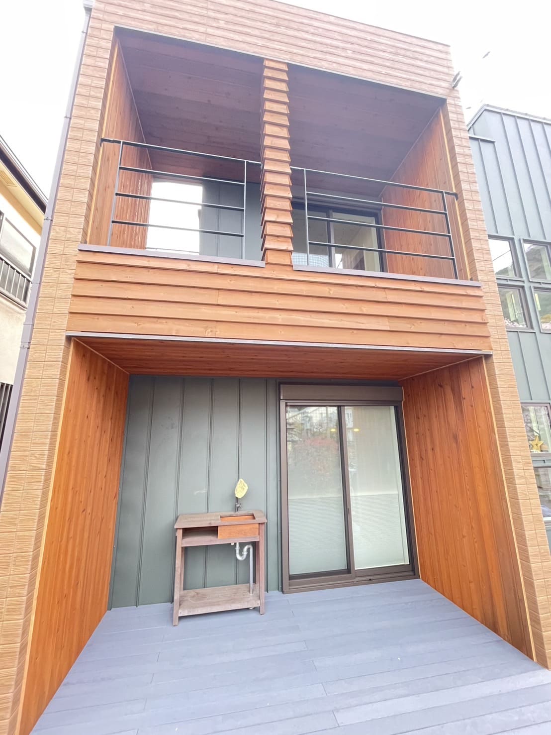 木造2階建て 外壁木部・ウッドデッキ塗装工事